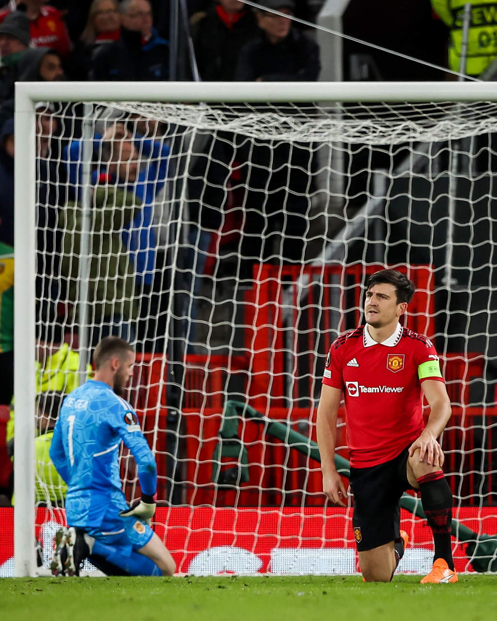 爱游戏-关于欧联今夜走向成谜，塞维利亚防线松动，态度坚定，赛程密集仍需轮换的信息