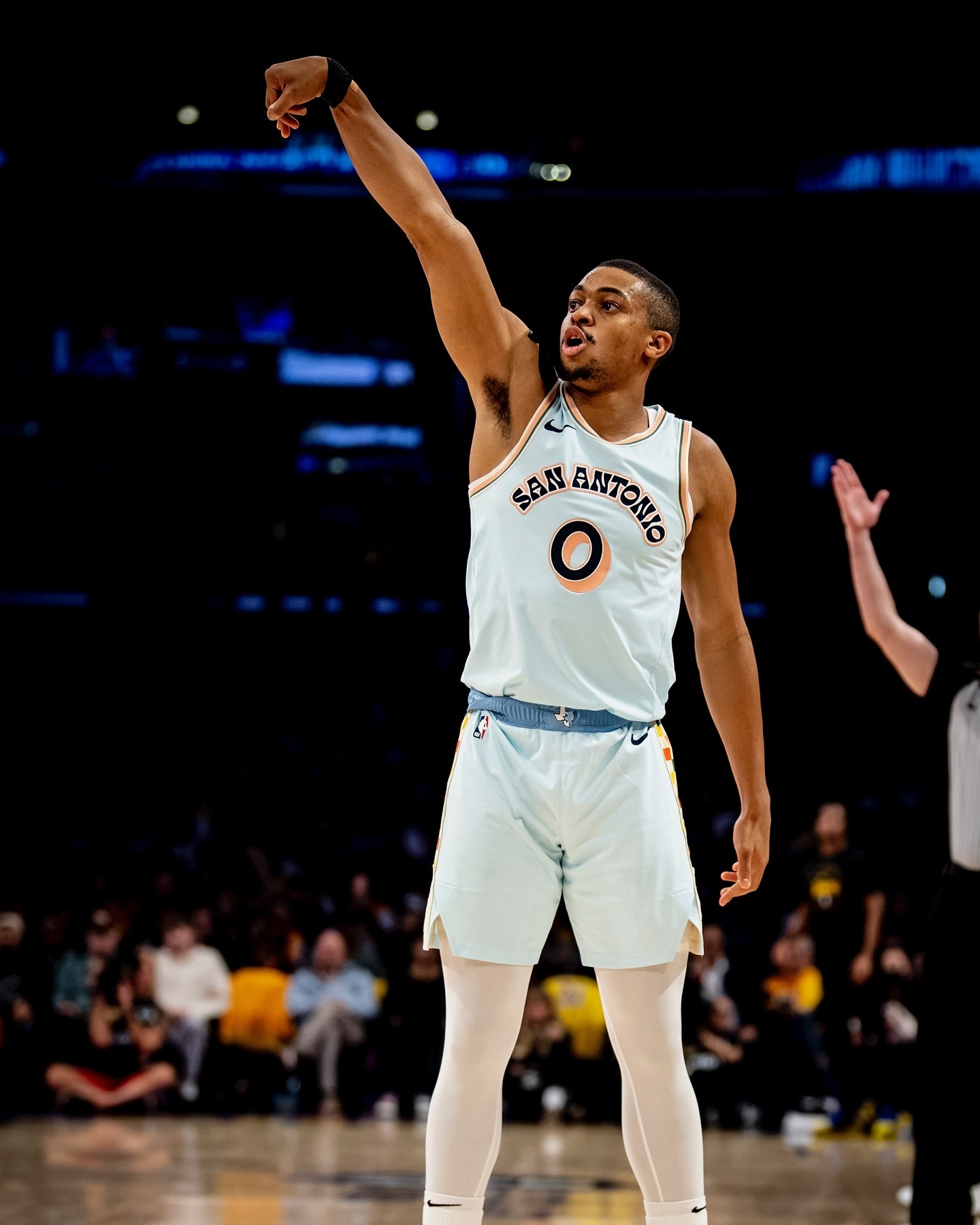 爱游戏APP-转折点圣安东尼奥马刺远射贴柱；意甲国际比赛日攻防权衡；质疑声仍在；阵容厚度经受考验的简单介绍