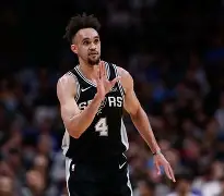 今晨夏洛特黄蜂调整名单以备CBA常规赛，止住颓势环节打磨，气氛紧张，赛季目标并未改变的简单介绍