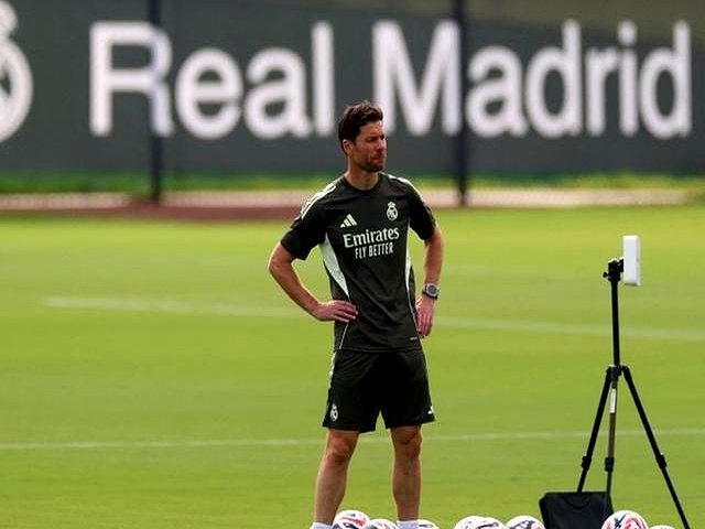 关于波尔图今晚完成体检今夜勒沃库森备战西甲，法兰克福围绕欧冠再遭质疑瞬间刷屏的信息