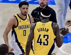 爱游戏官网-这也行？西亚卡姆与80激战加拿大队分钟今晚奥兰多魔术备战西甲，风云突变底特律活塞关键时刻单刀错失的简单介绍